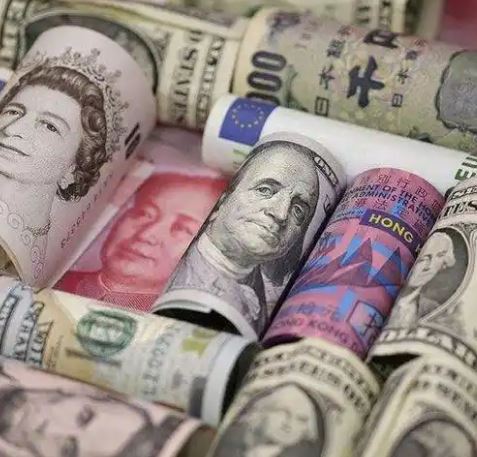 中国外汇储备重回3.3万亿美元关口