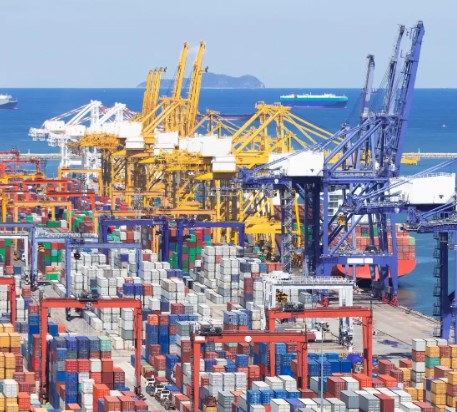 前5个月我国货物贸易进出口增长15.3%